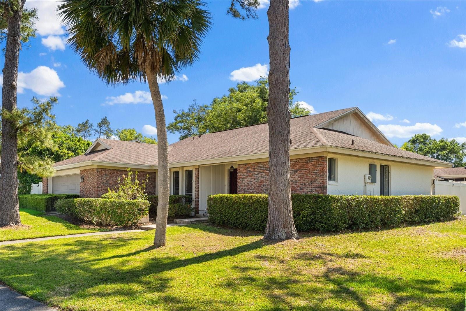 400 WOODVIEW DRIVE
