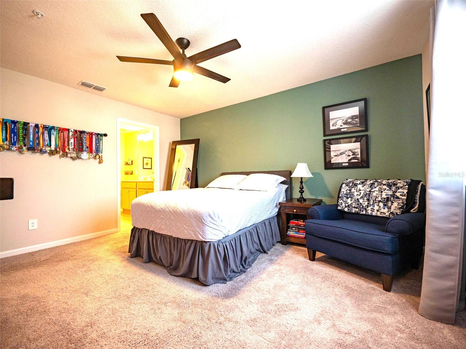 TOWNS AT LAKE MONROE COMMONS - Residential