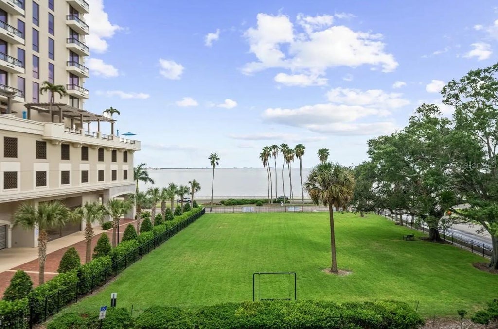 Photo of 2109 Bayshore Boulevard #303, Tampa, FL 33606 (MLS # TB8544104)