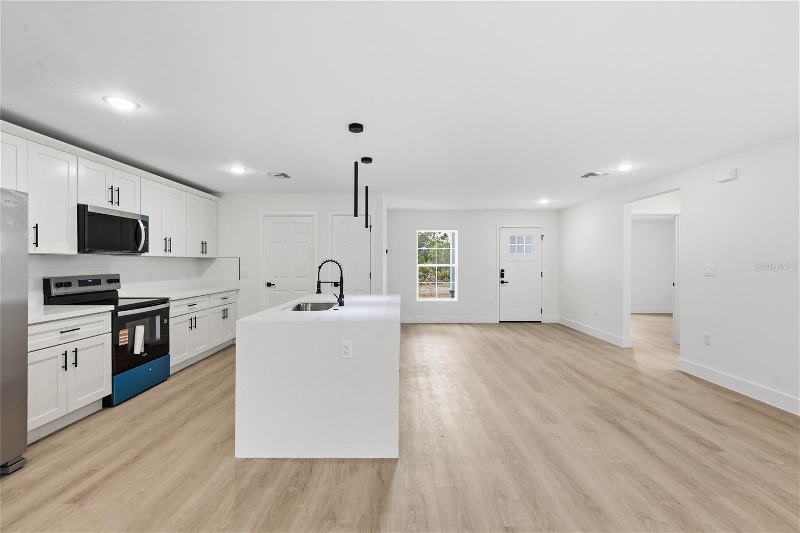 SUN N LAKE - Residential