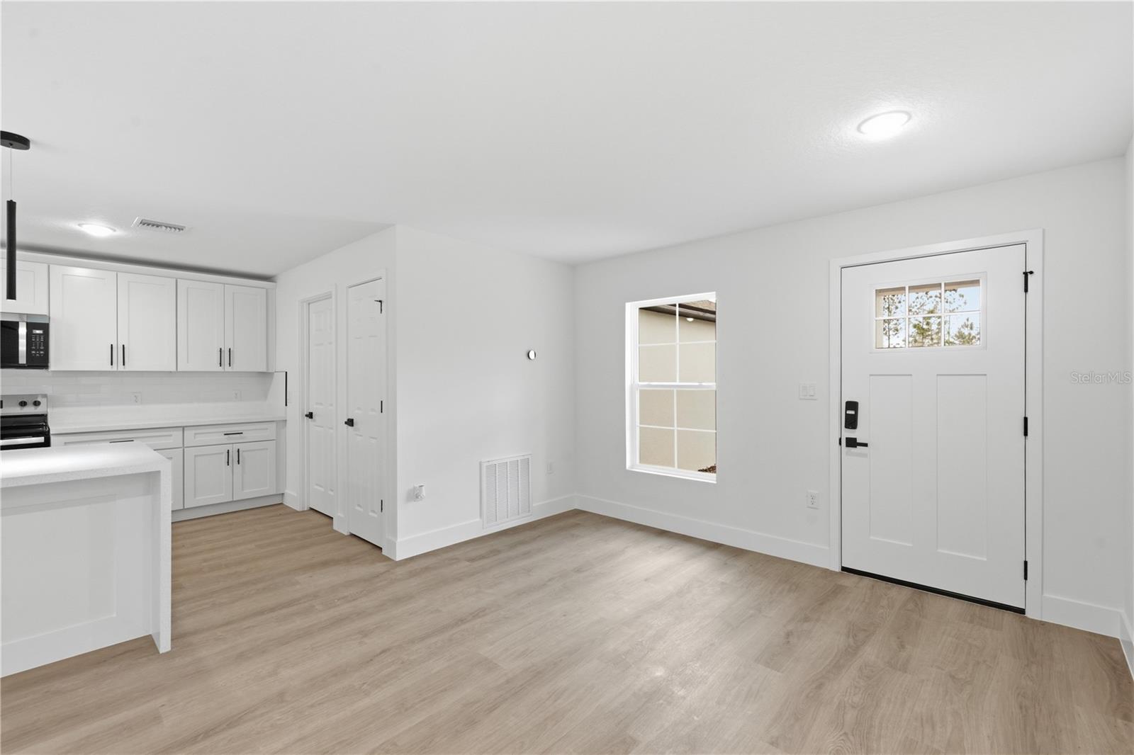 SUN N LAKE - Residential