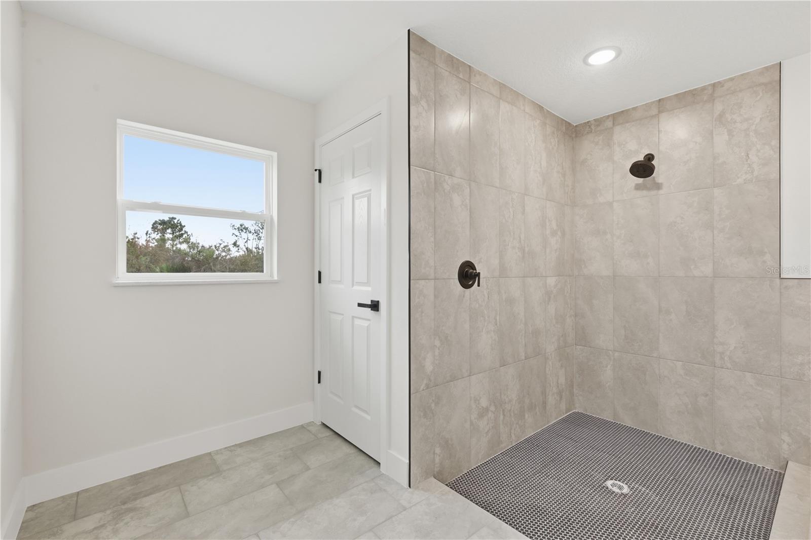 SUN N LAKE - Residential