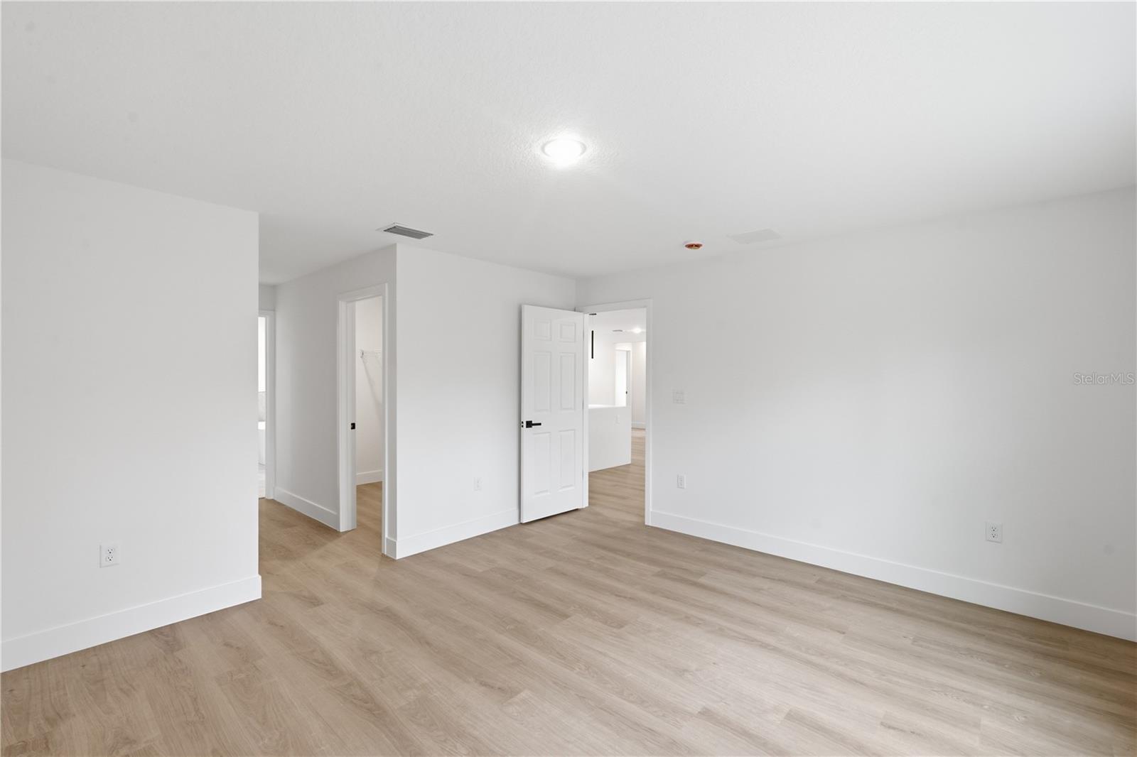 SUN N LAKE - Residential