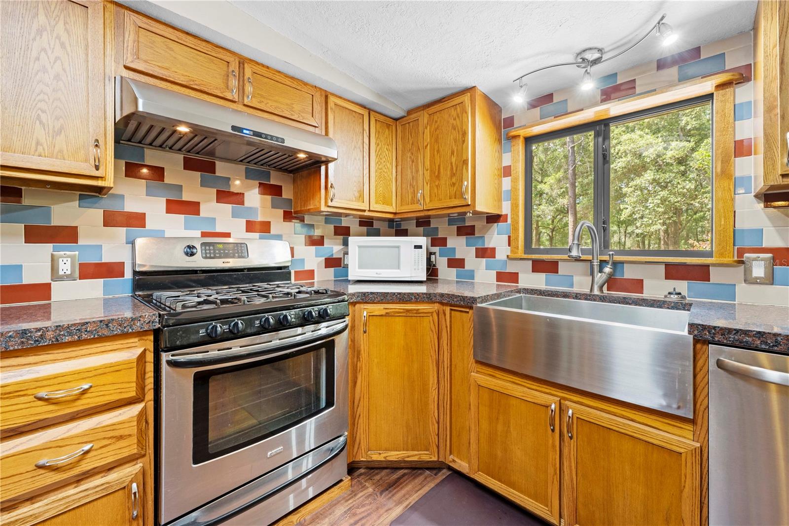 ACREAGE - Residential