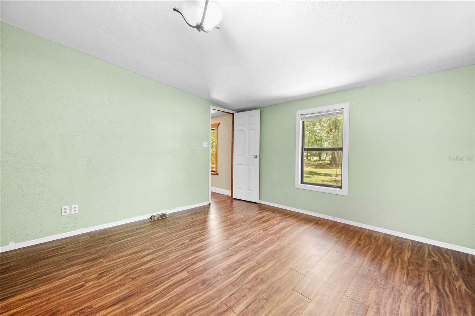 ACREAGE - Residential