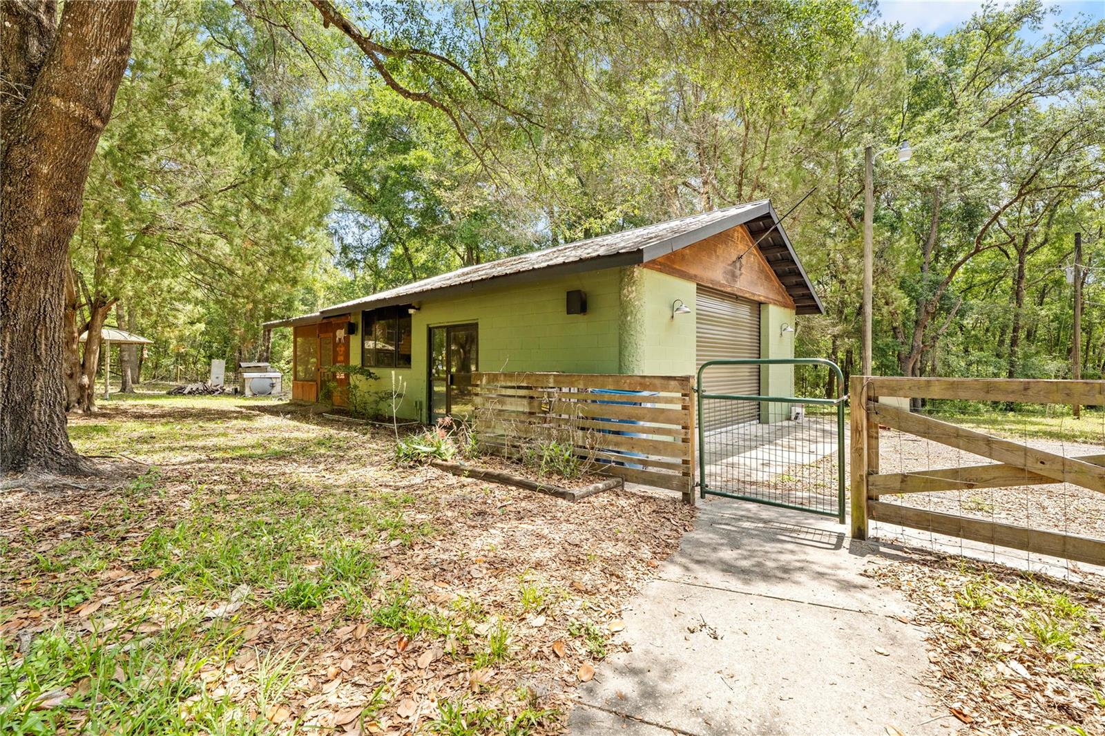 ACREAGE - Residential