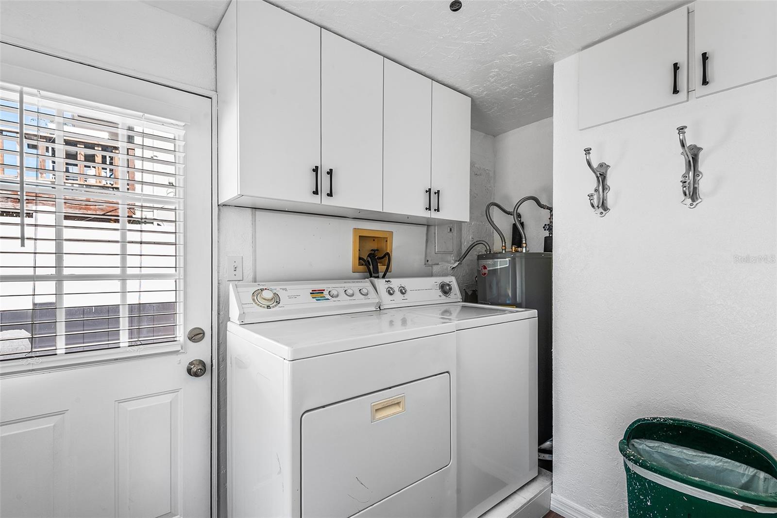 PASADENA ESTATES SEC G - Residential Lease