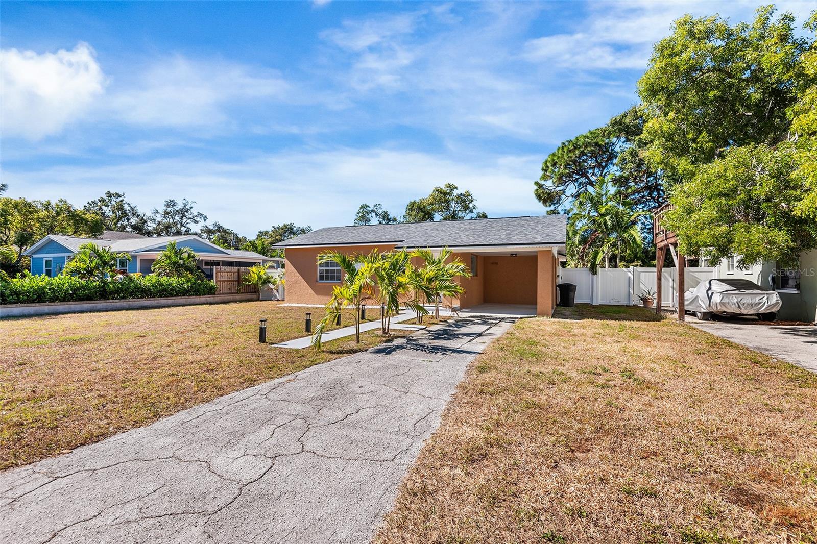 PASADENA ESTATES SEC G - Residential Lease