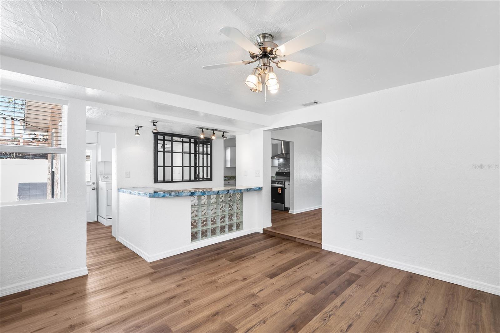 PASADENA ESTATES SEC G - Residential Lease