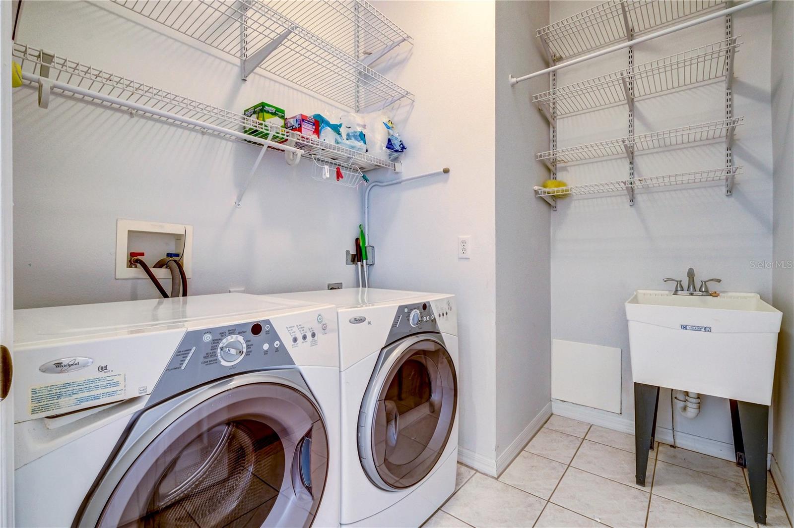 GLENN LAKES PH 6 - Residential Lease