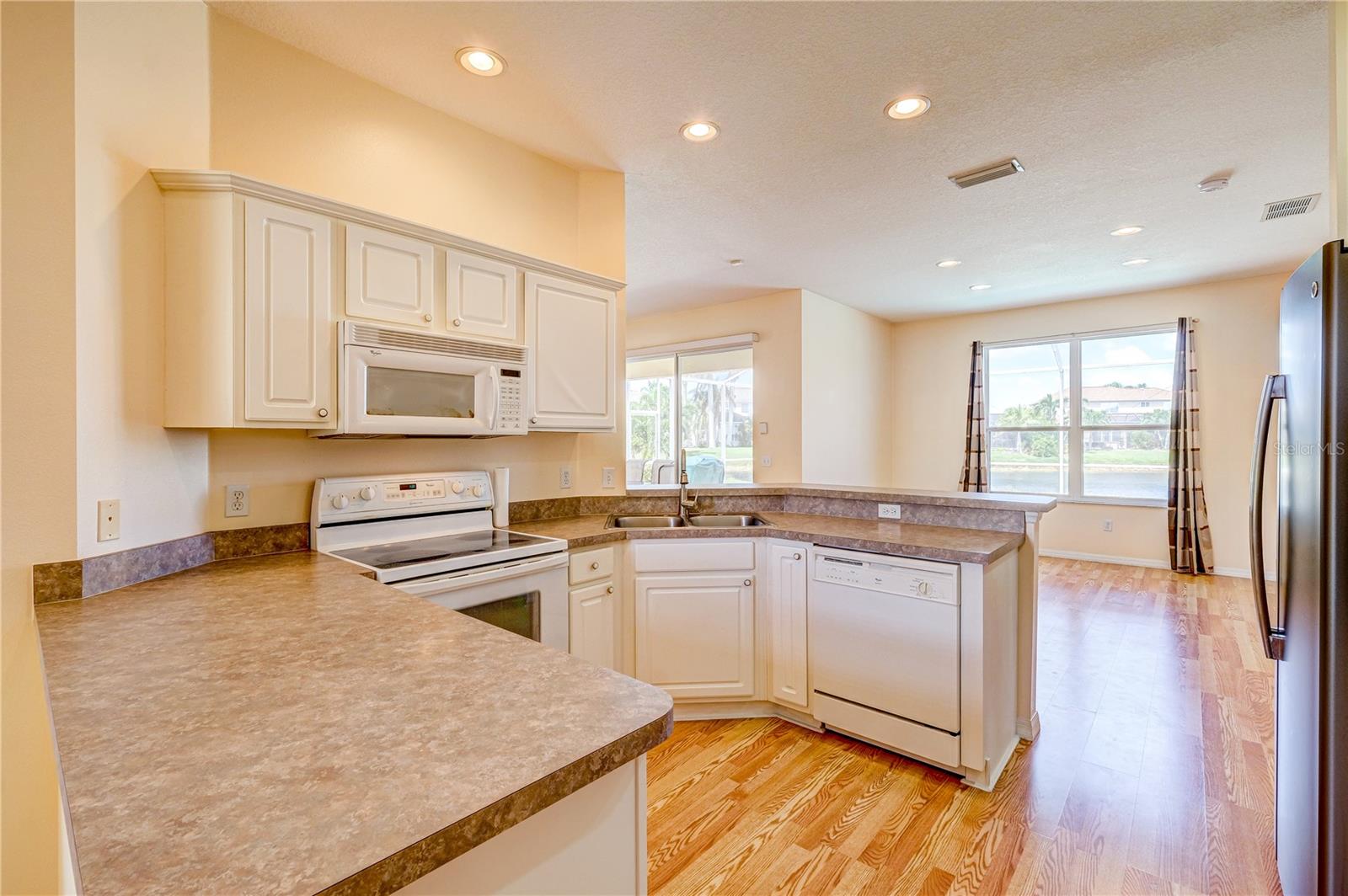 GLENN LAKES PH 6 - Residential Lease