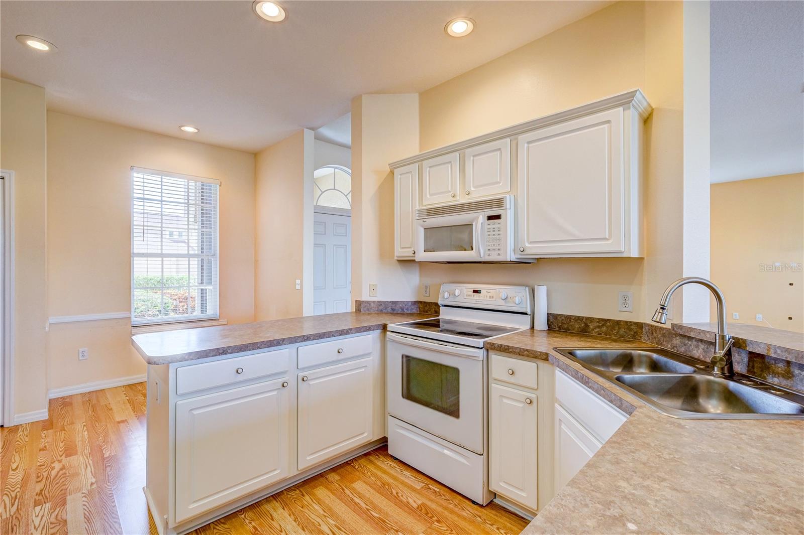GLENN LAKES PH 6 - Residential Lease