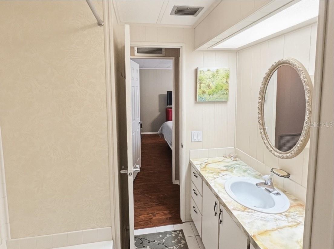 CONTINENTAL CAMPER RESORTS INC - Residential