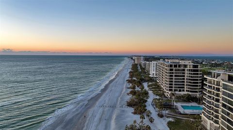 A home in LONGBOAT KEY