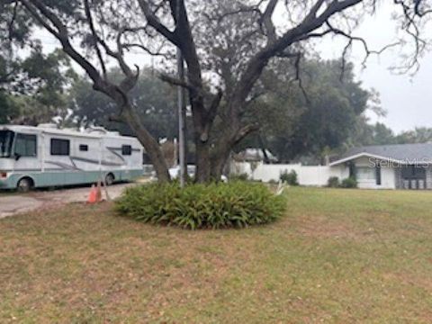 1505 E CROOKED LAKE DRIVE EUSTIS FL 32726