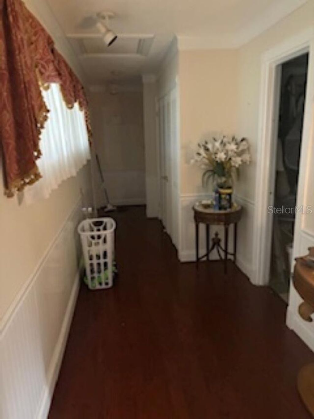 Photo of 1505 E Crooked Lake Drive, Eustis, FL 32726 (MLS # O6363728)