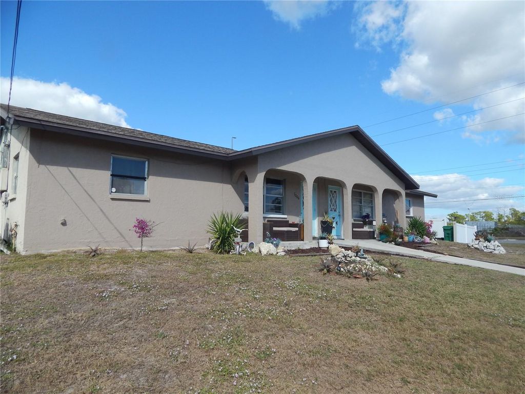 Photo of 2004 Wisconsin Avenue, Englewood, FL 34224 (MLS # A4675705)