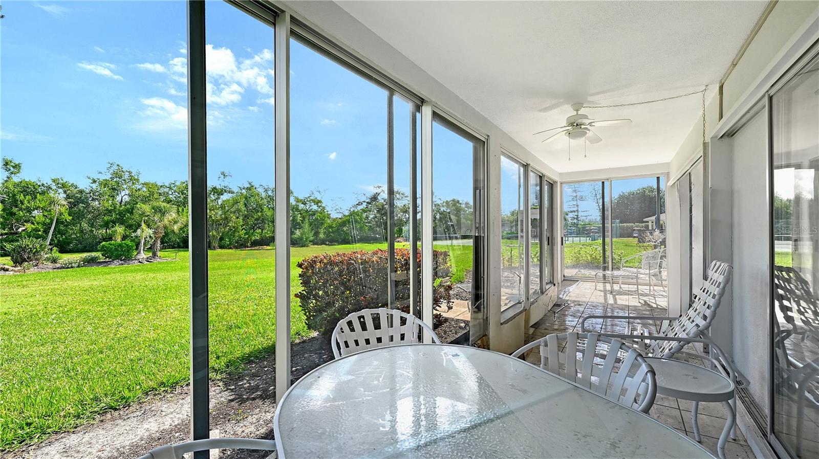 LONGBOAT ARMS - Residential