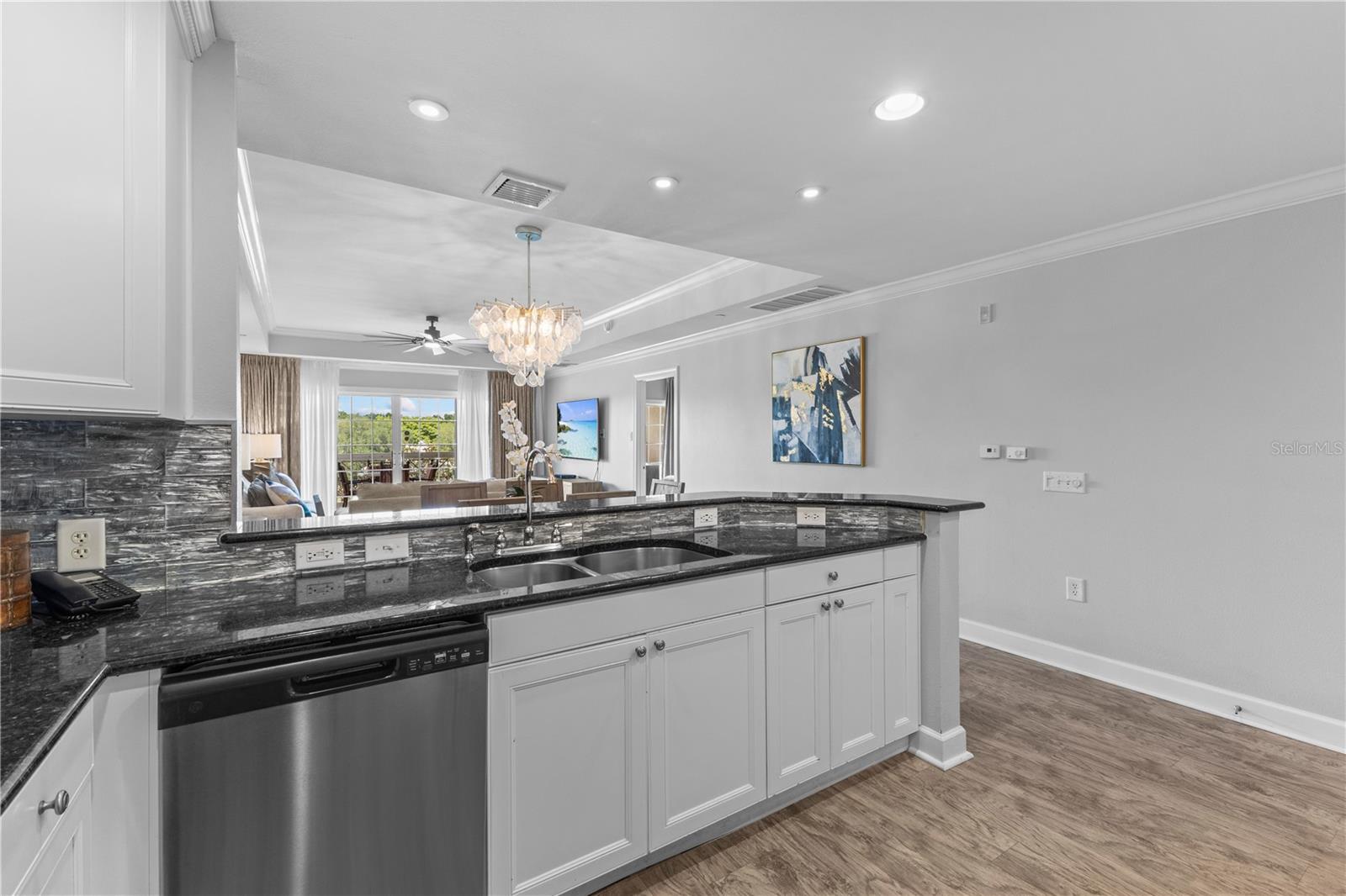 CENTRE COURT RIDGE CONDO PH 3 BLDG C - Residential