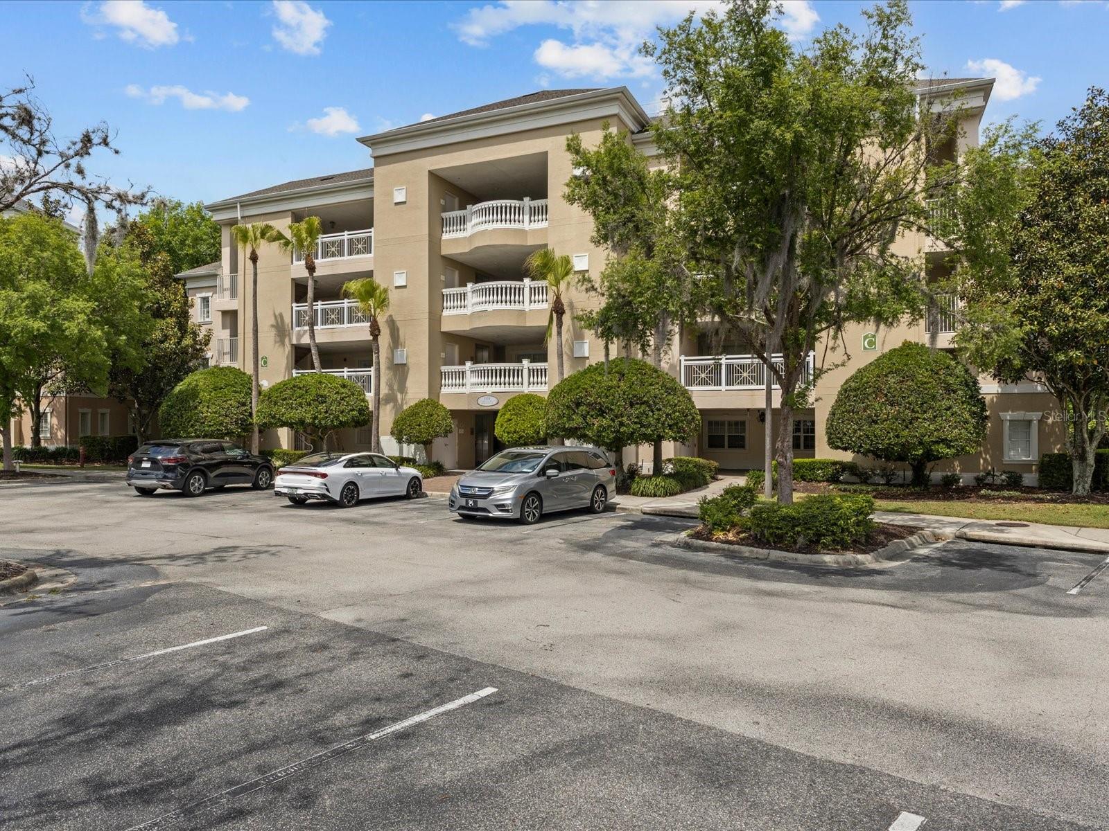 CENTRE COURT RIDGE CONDO PH 3 BLDG C - Residential