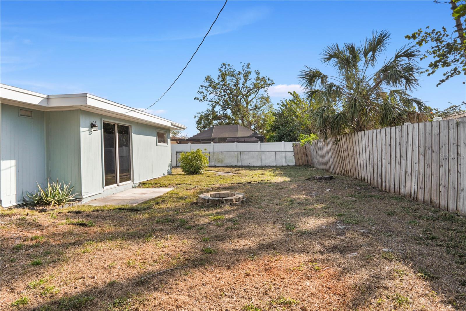 LAKE SARASOTA - Residential