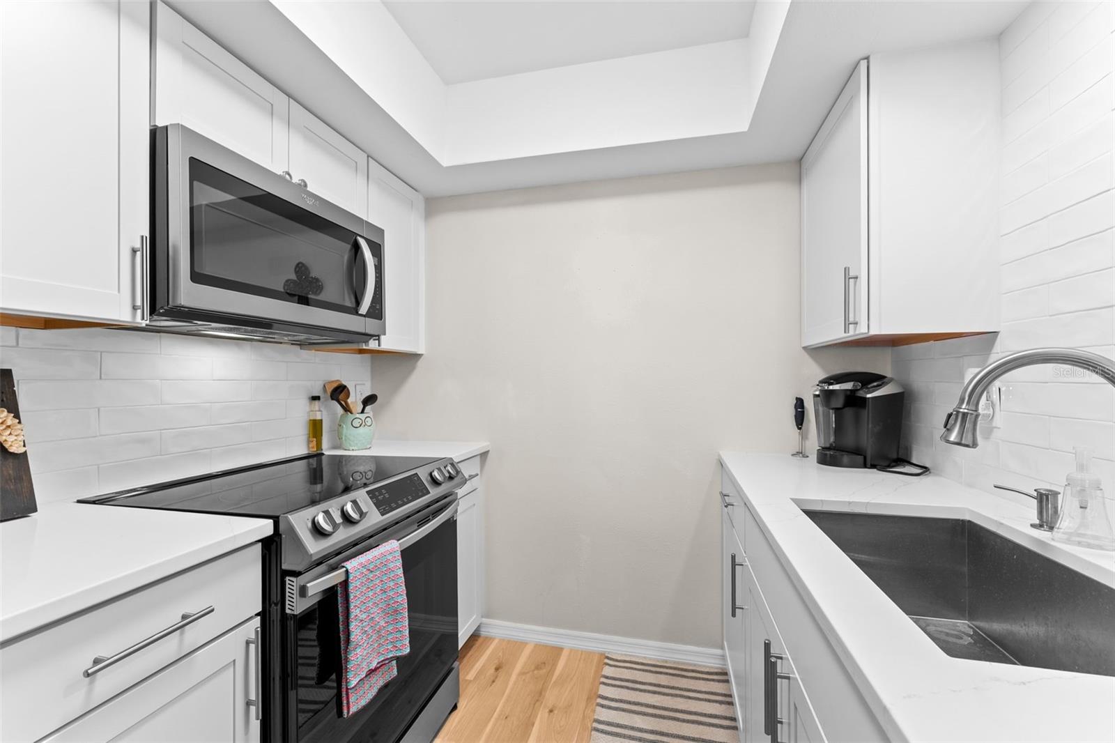 BEACH HARBOR CLUB - Residential