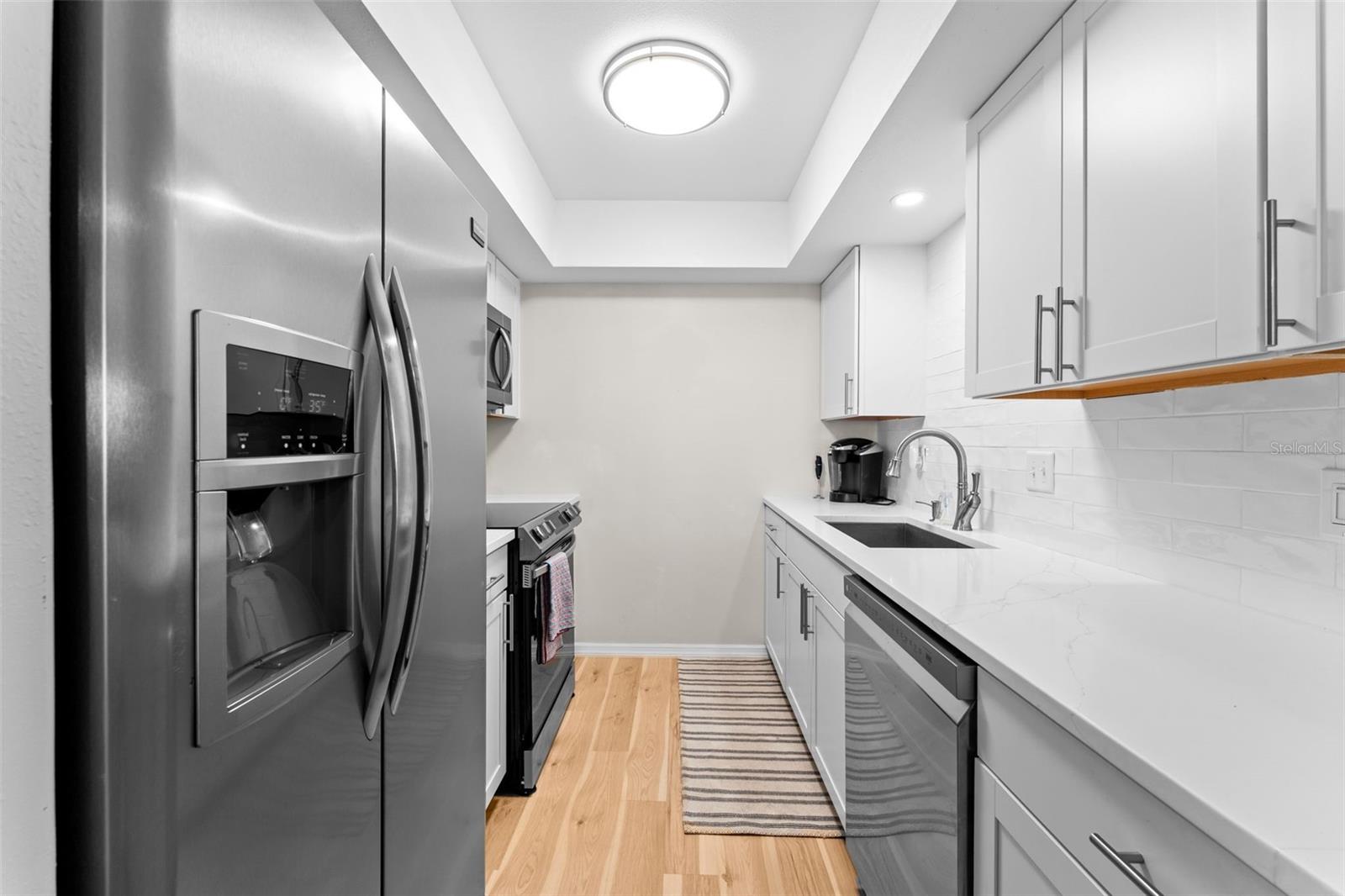 BEACH HARBOR CLUB - Residential