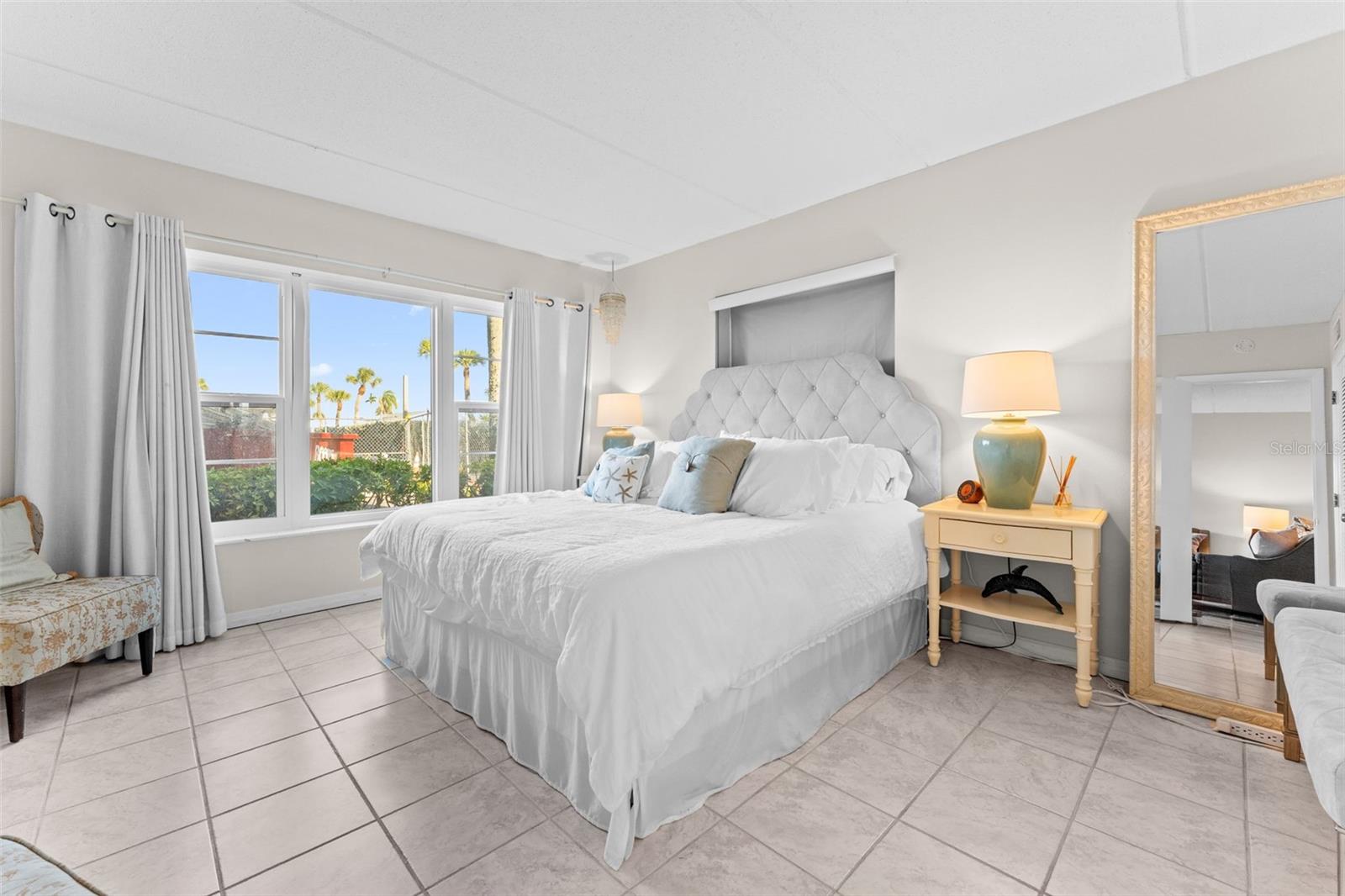 BEACH HARBOR CLUB - Residential