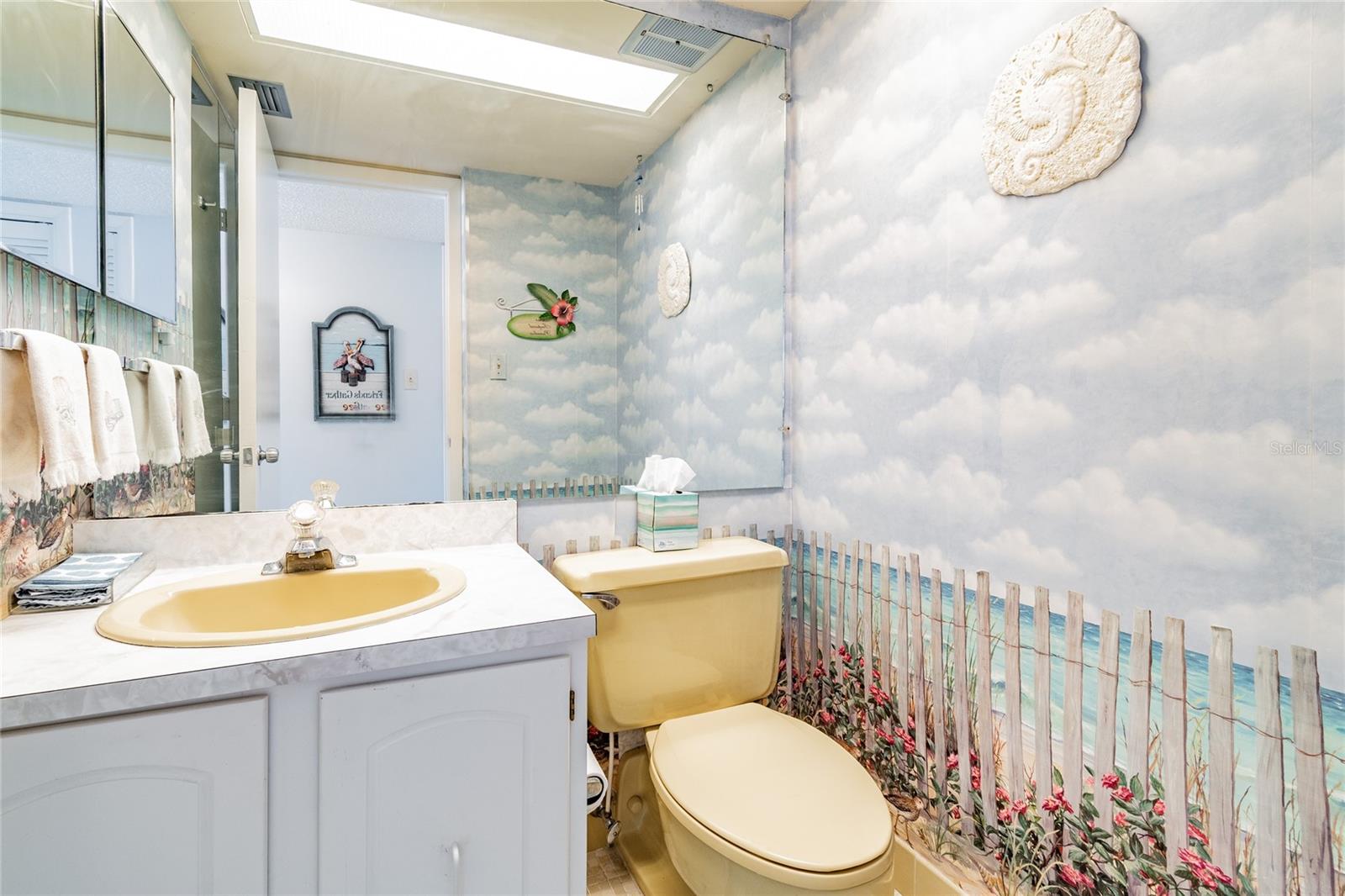 REDINGTON TOWERS BLDG 2 CONDO - Residential