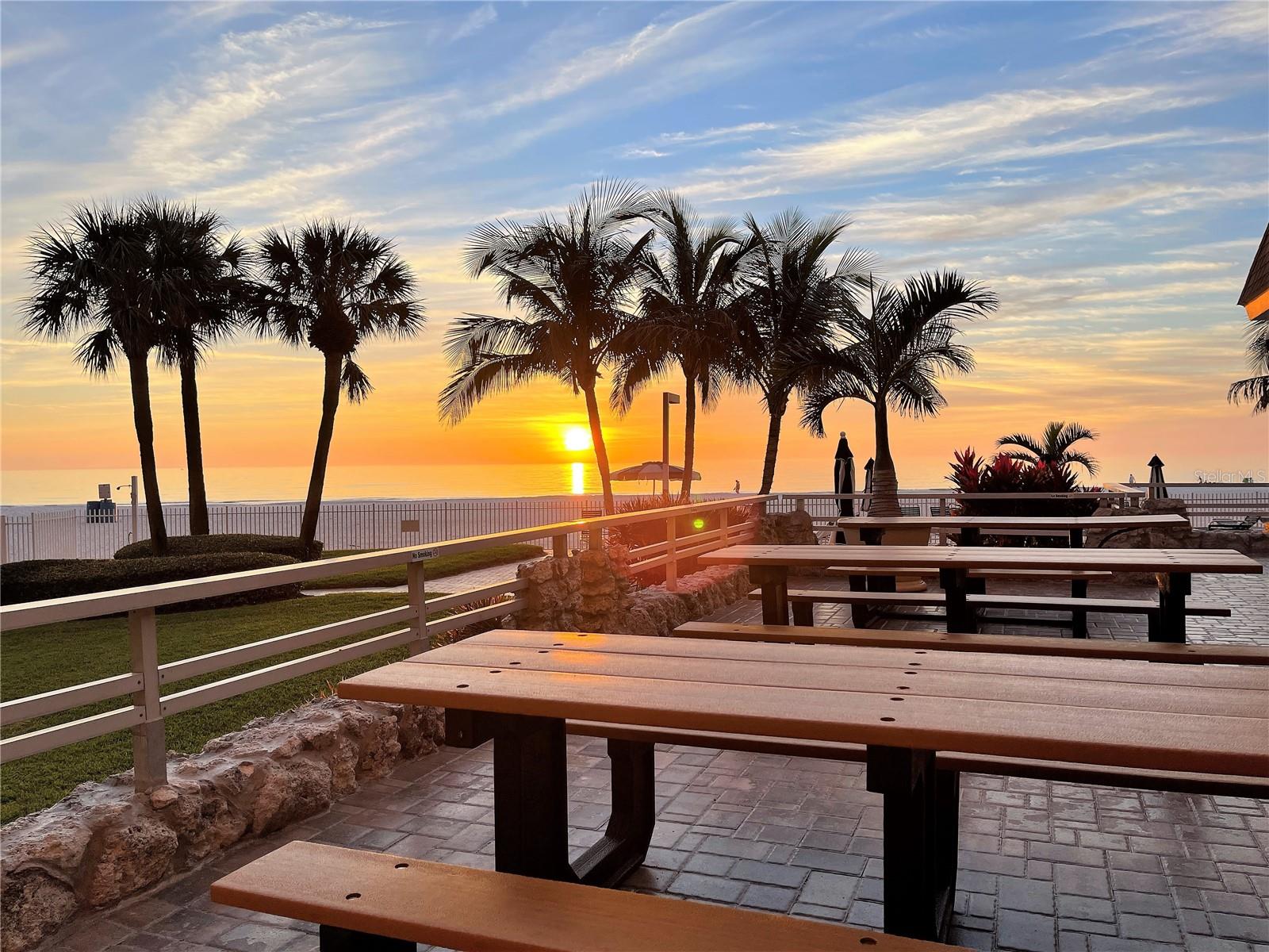 REDINGTON TOWERS BLDG 2 CONDO - Residential