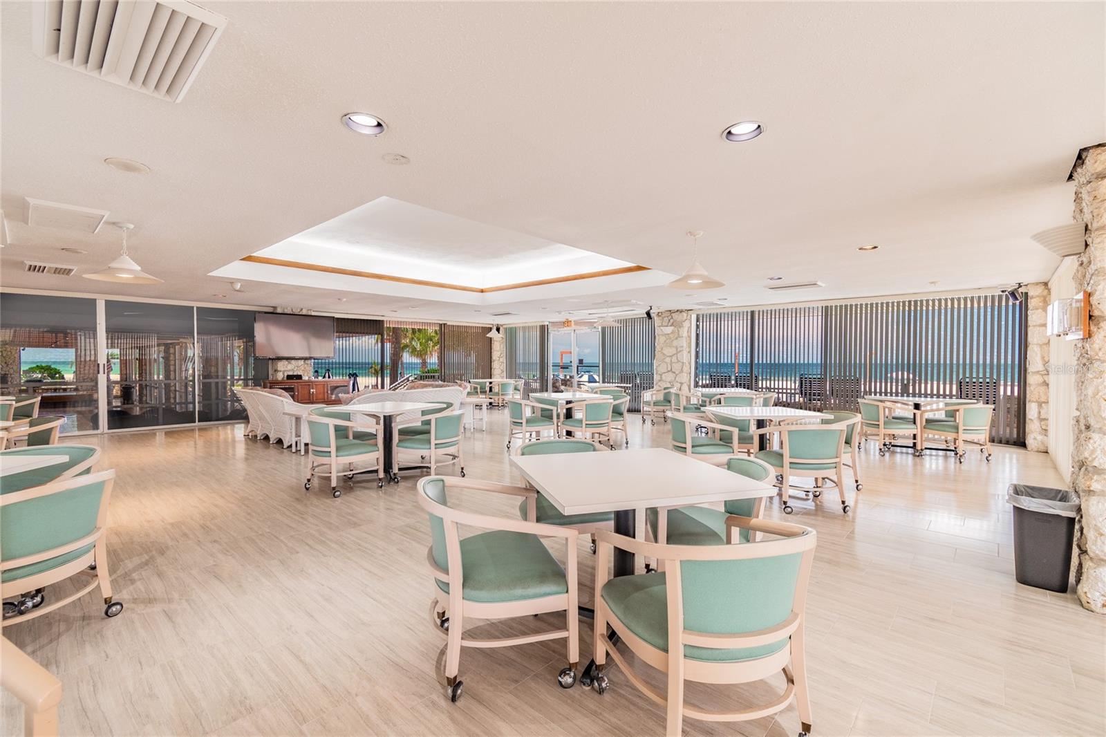 REDINGTON TOWERS BLDG 2 CONDO - Residential