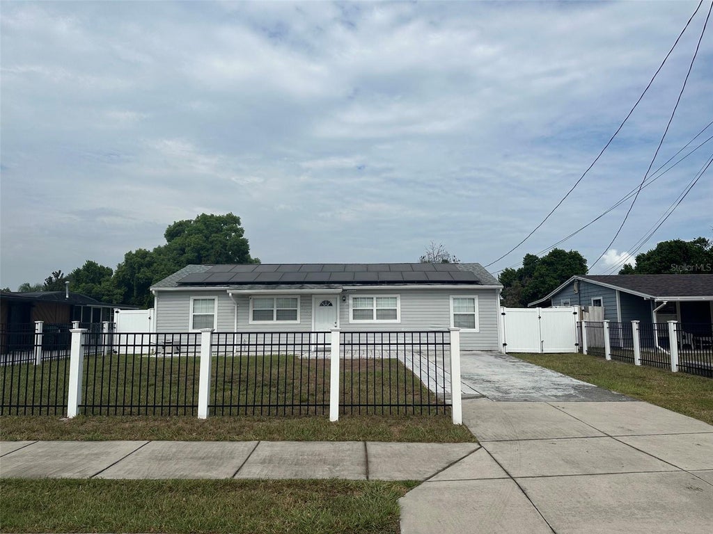 Photo of 1122 Overdale Street, Orlando, FL 32825 (MLS # O6429172)