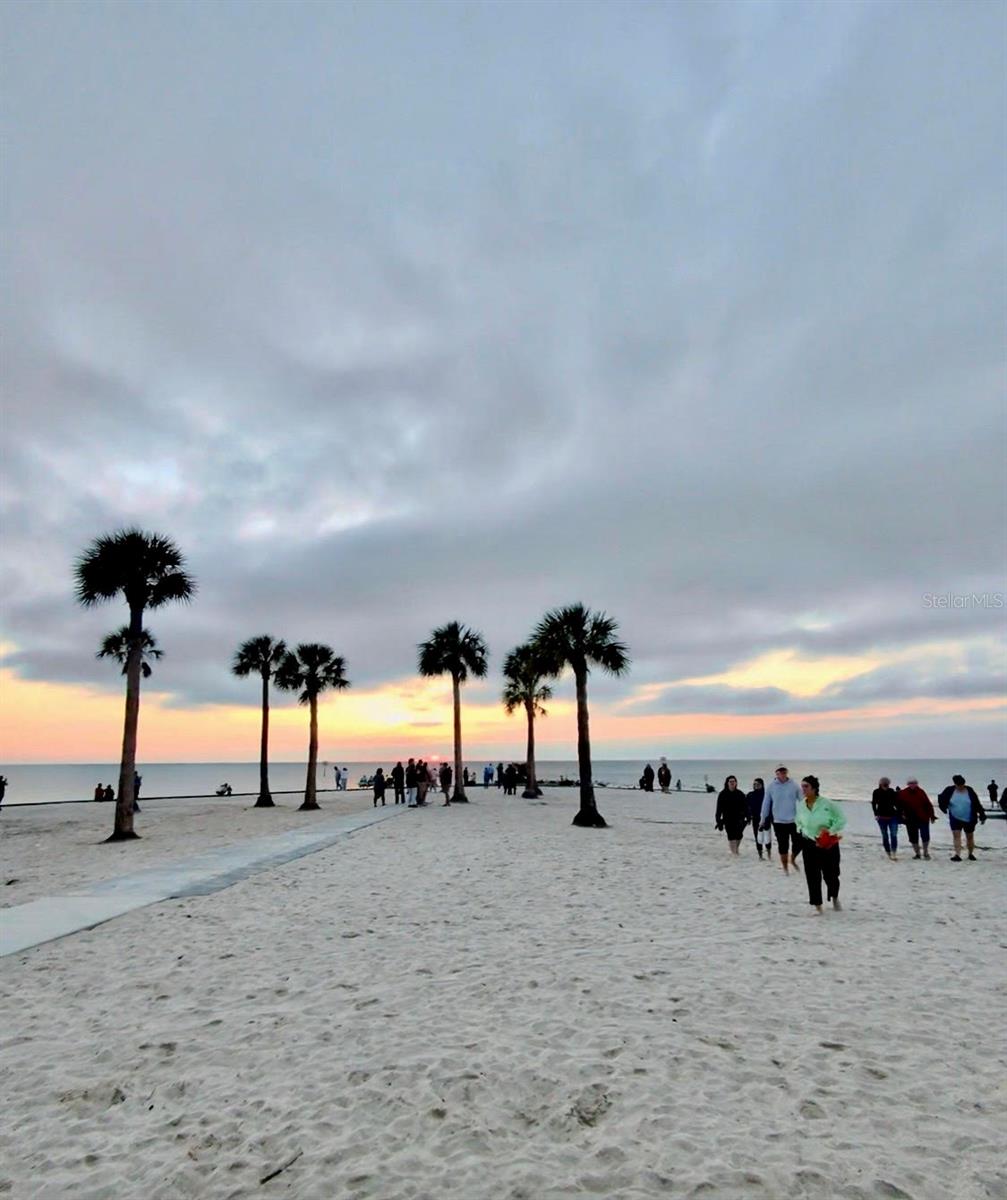 WEEKI WACHEE SHORES - Residential