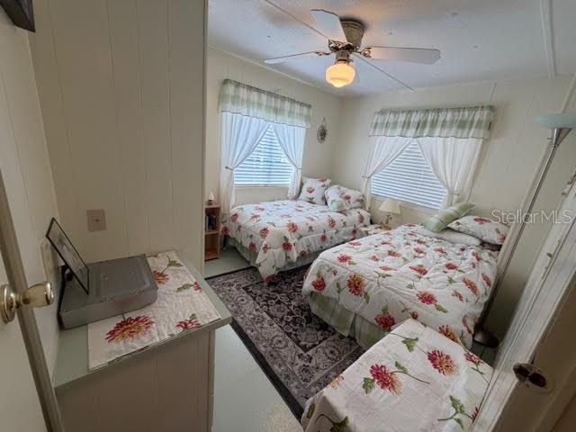 WEEKI WACHEE SHORES - Residential