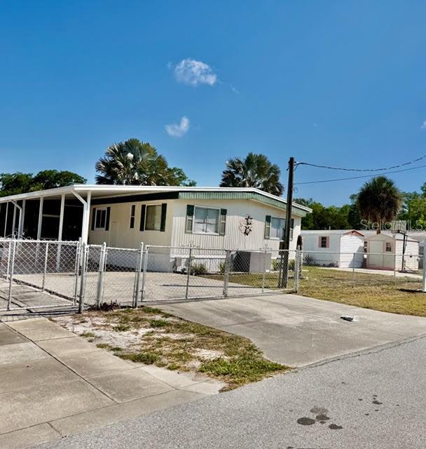 WEEKI WACHEE SHORES - Residential