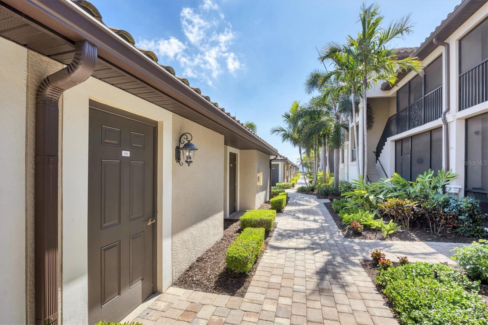 LAKEWOOD NATIONAL - Residential Lease