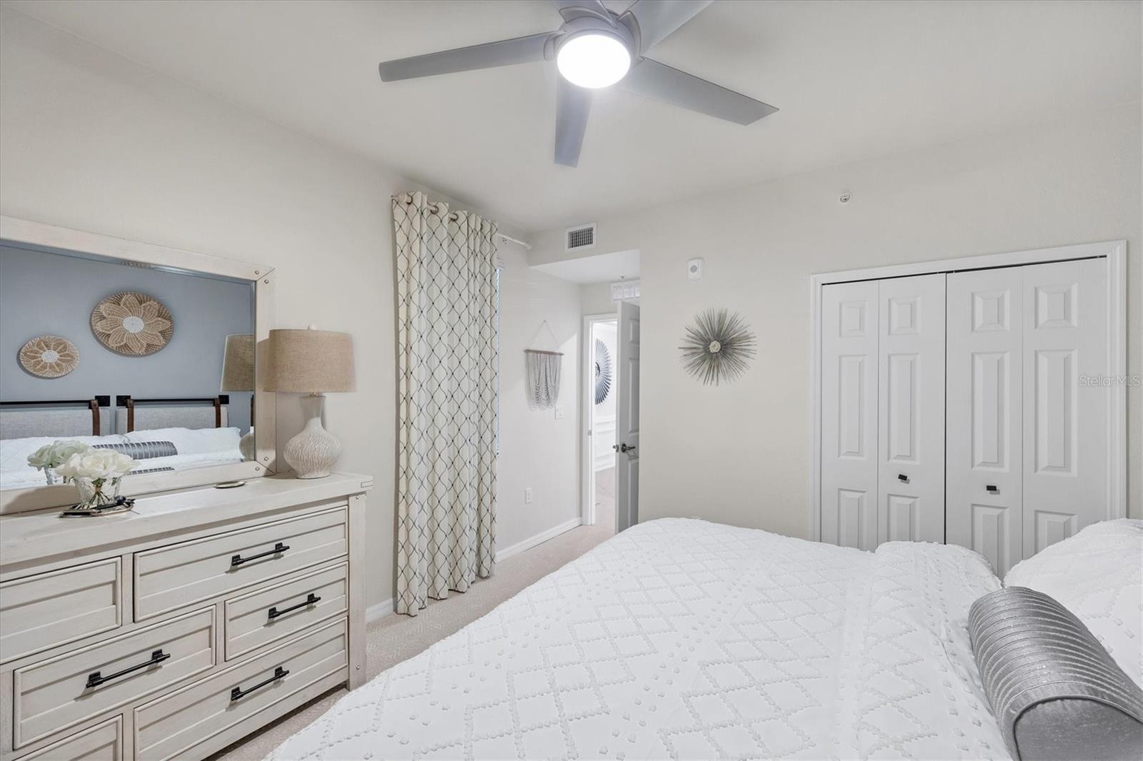 LAKEWOOD NATIONAL - Residential Lease