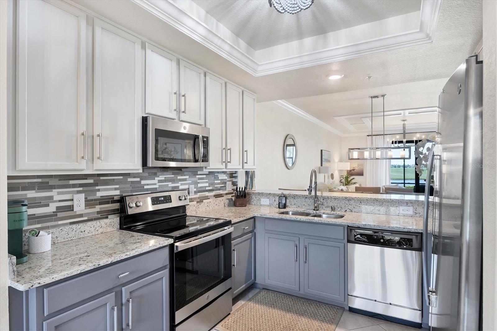 LAKEWOOD NATIONAL - Residential Lease