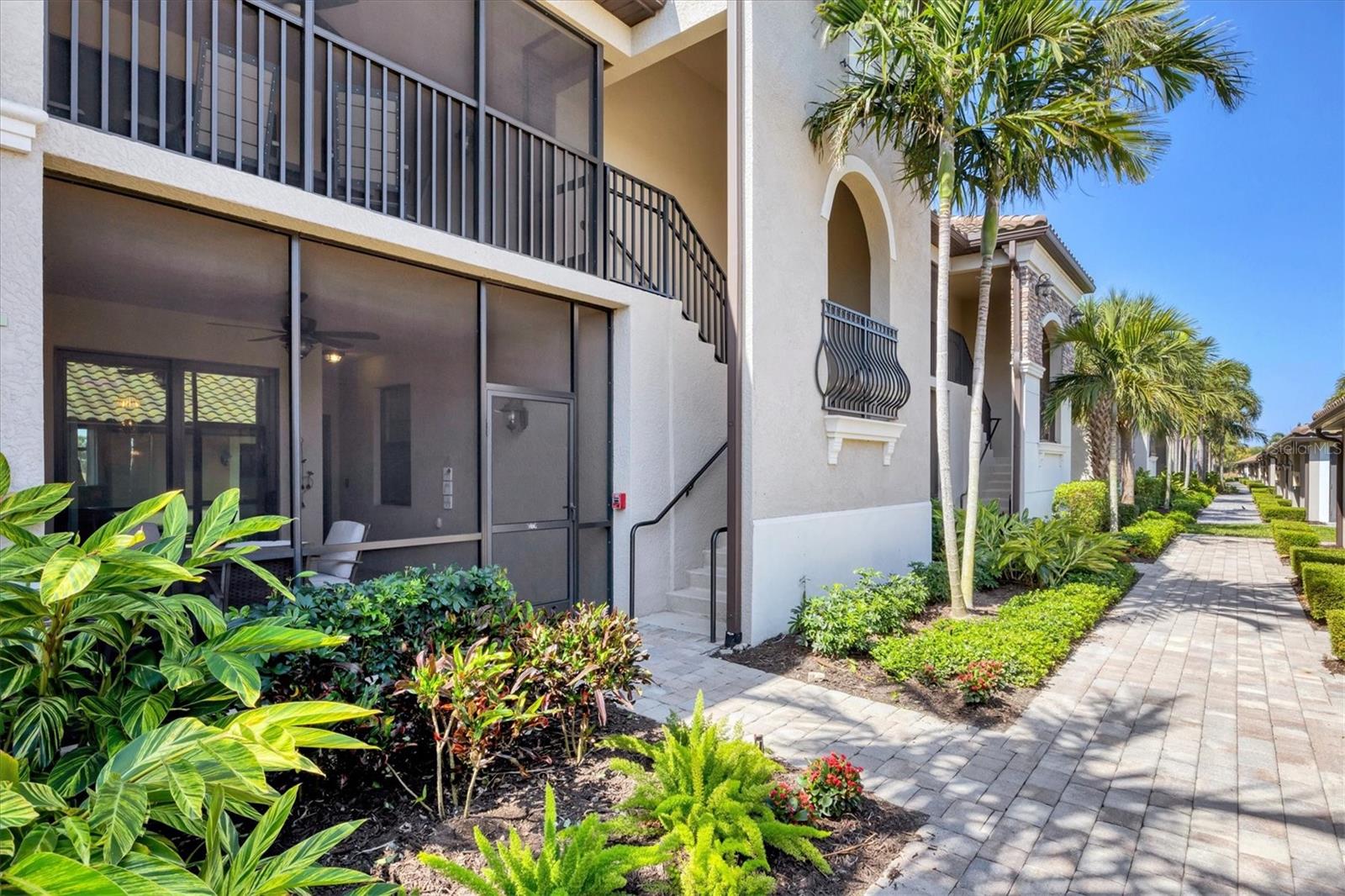 LAKEWOOD NATIONAL - Residential Lease