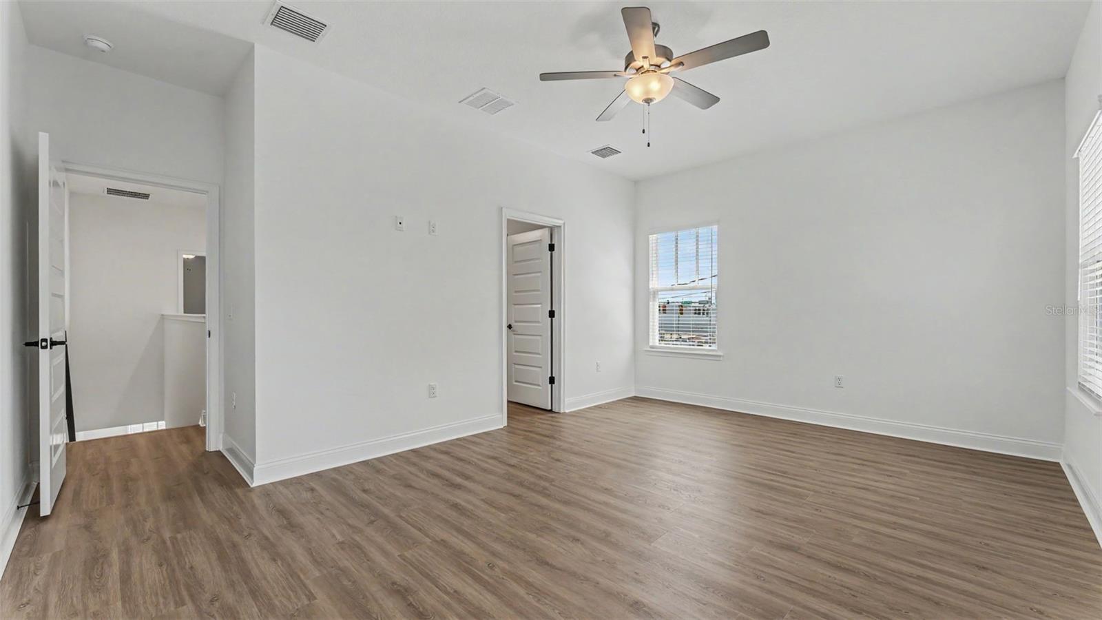 BILTMORE PARK SUB - Residential Income
