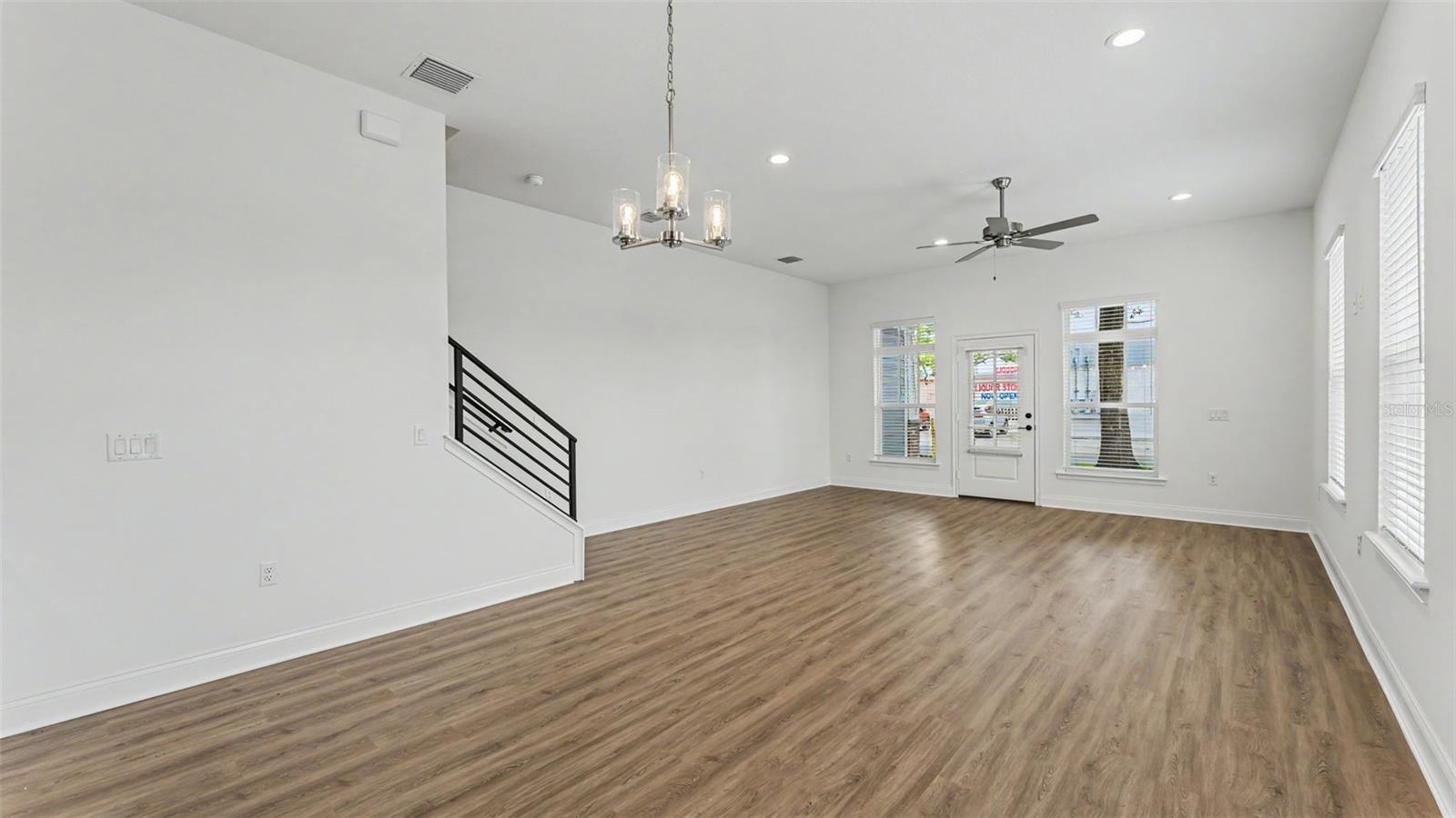 BILTMORE PARK SUB - Residential Income