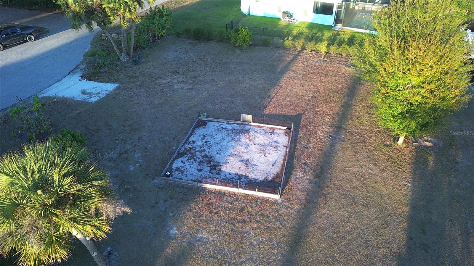 ALLAPATCHEE SHORES - Land