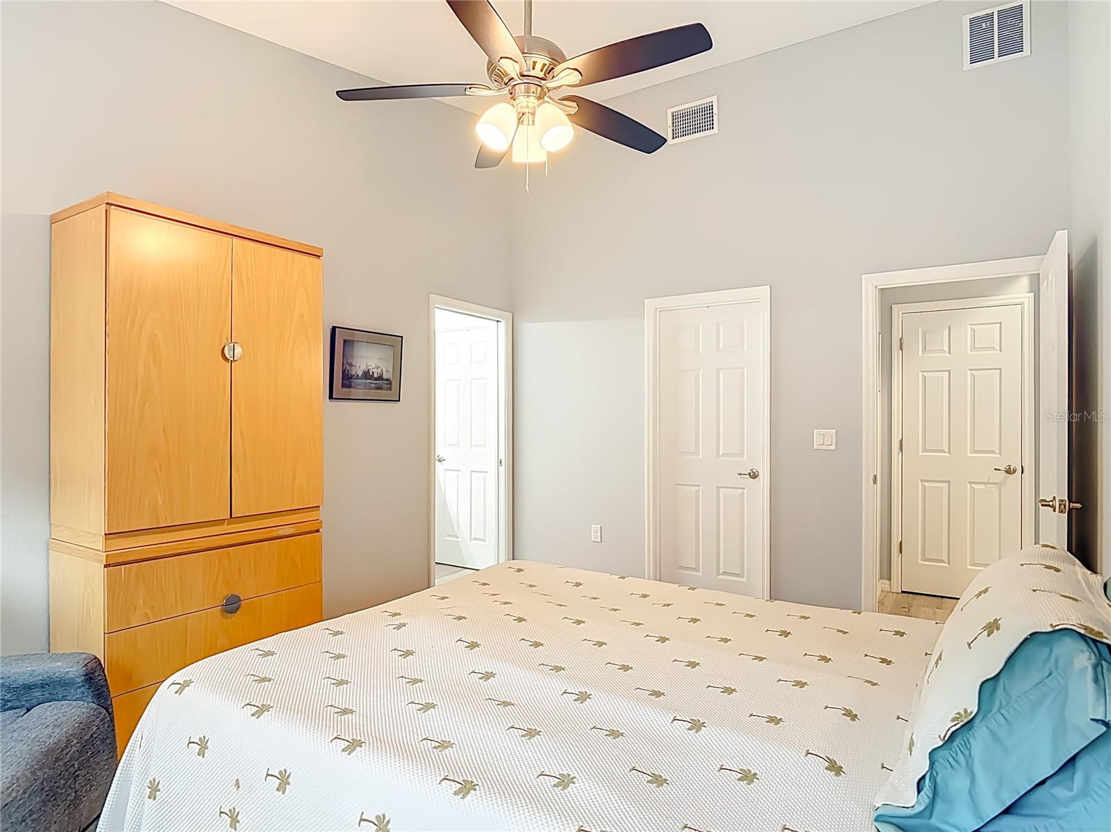 CARRIAGE HOMES - Residential