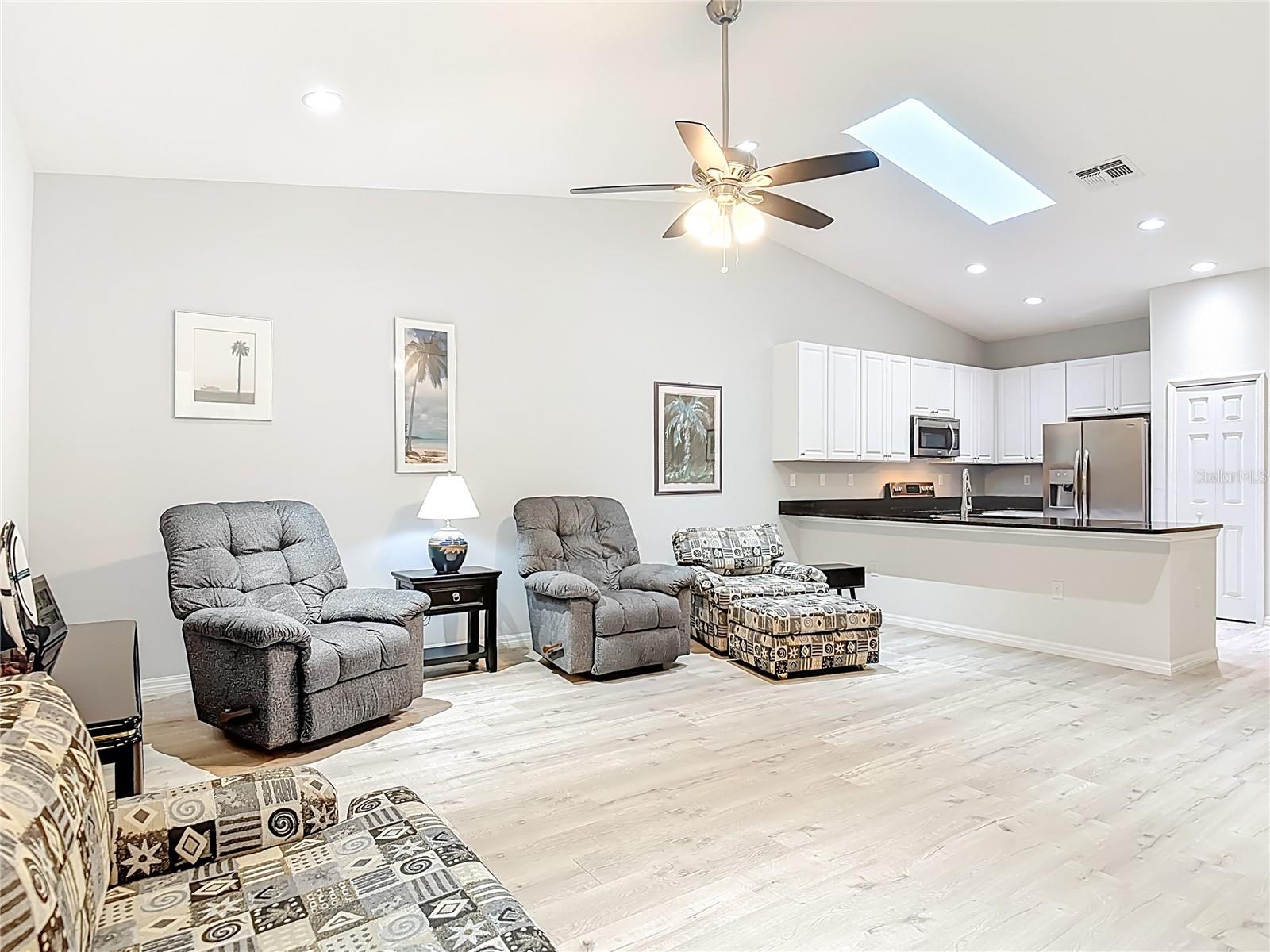 CARRIAGE HOMES - Residential