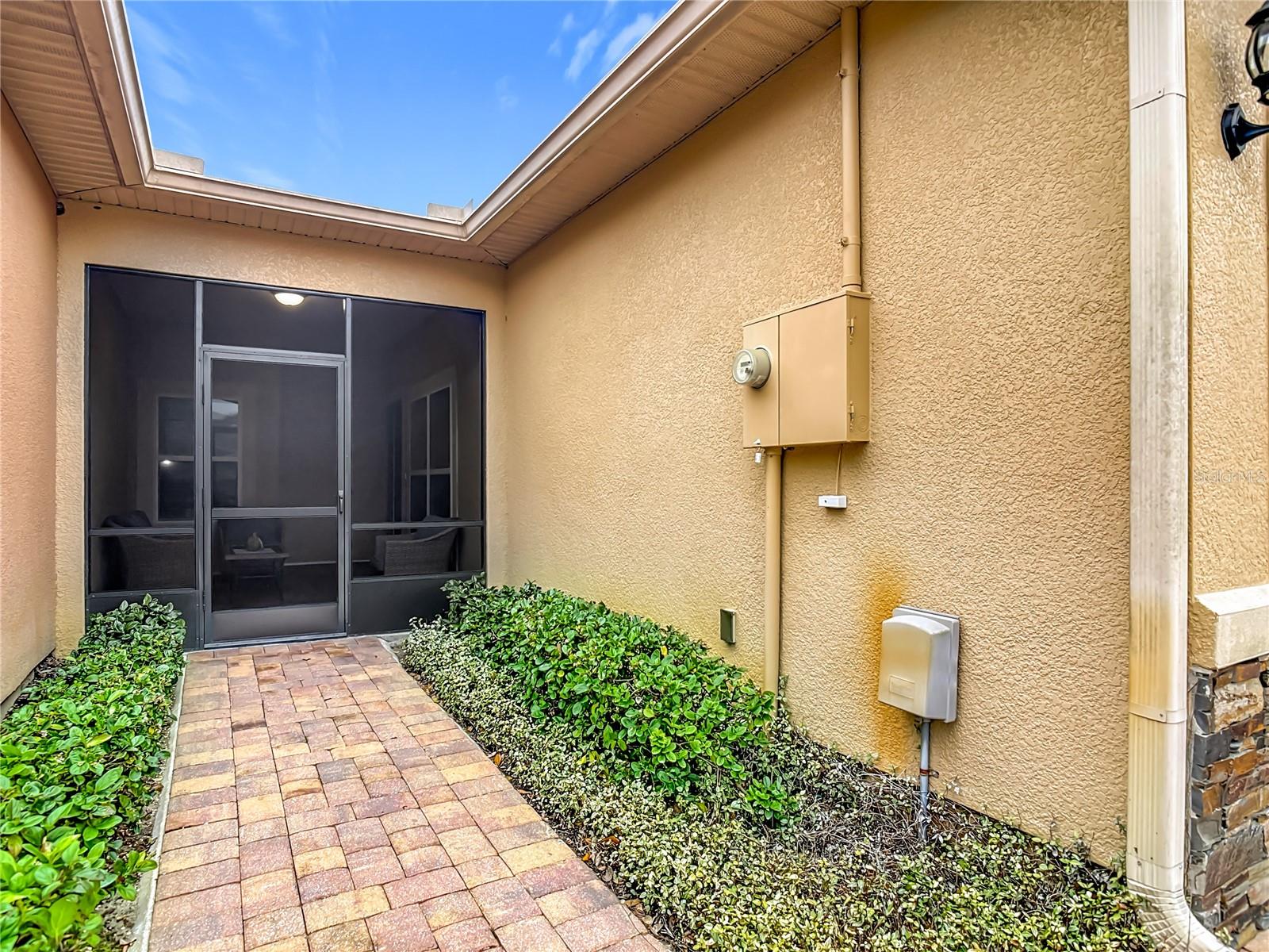 202 WALTER STEVENS WAY