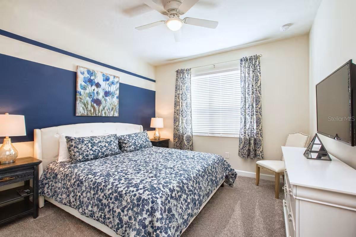 STOREY LAKE - Residential