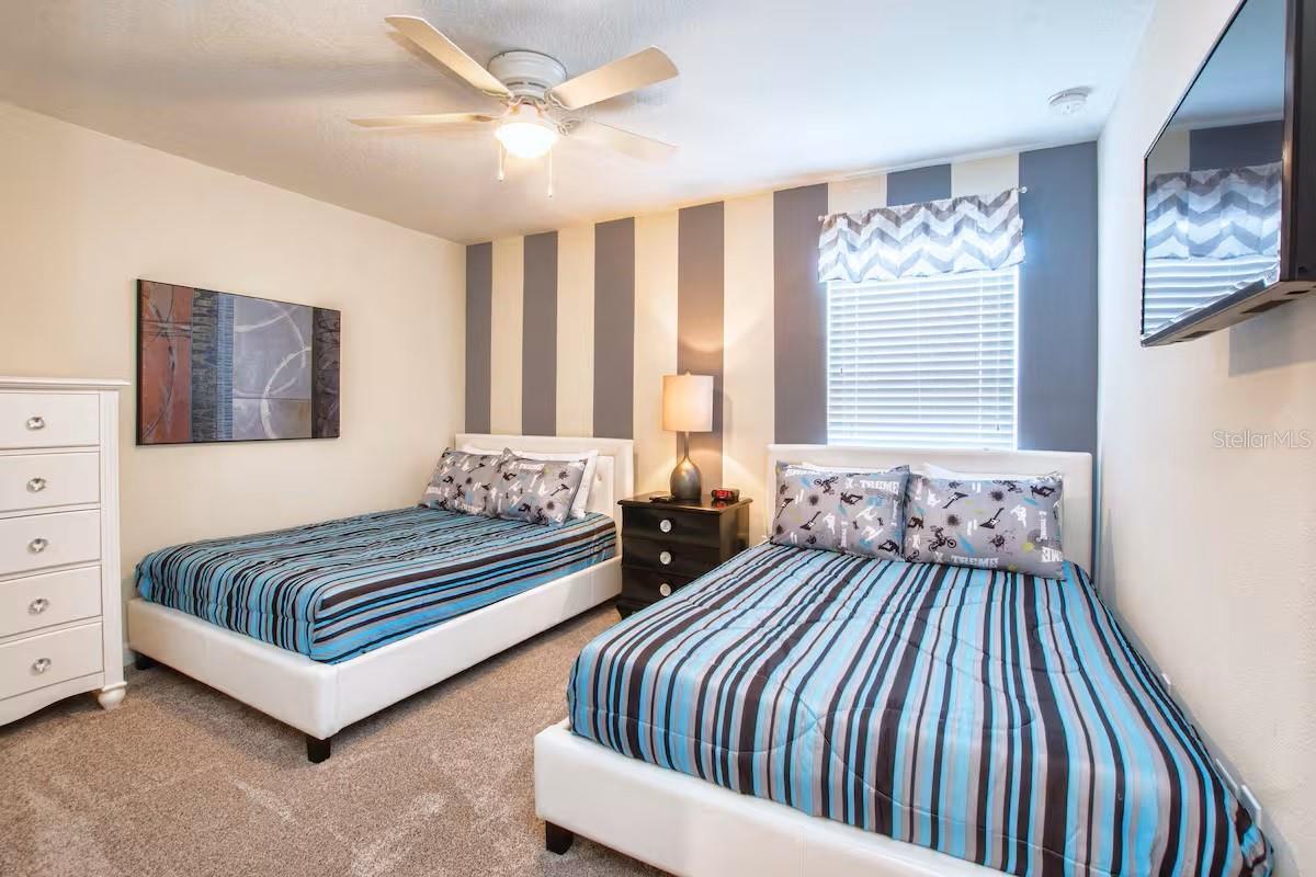 STOREY LAKE - Residential