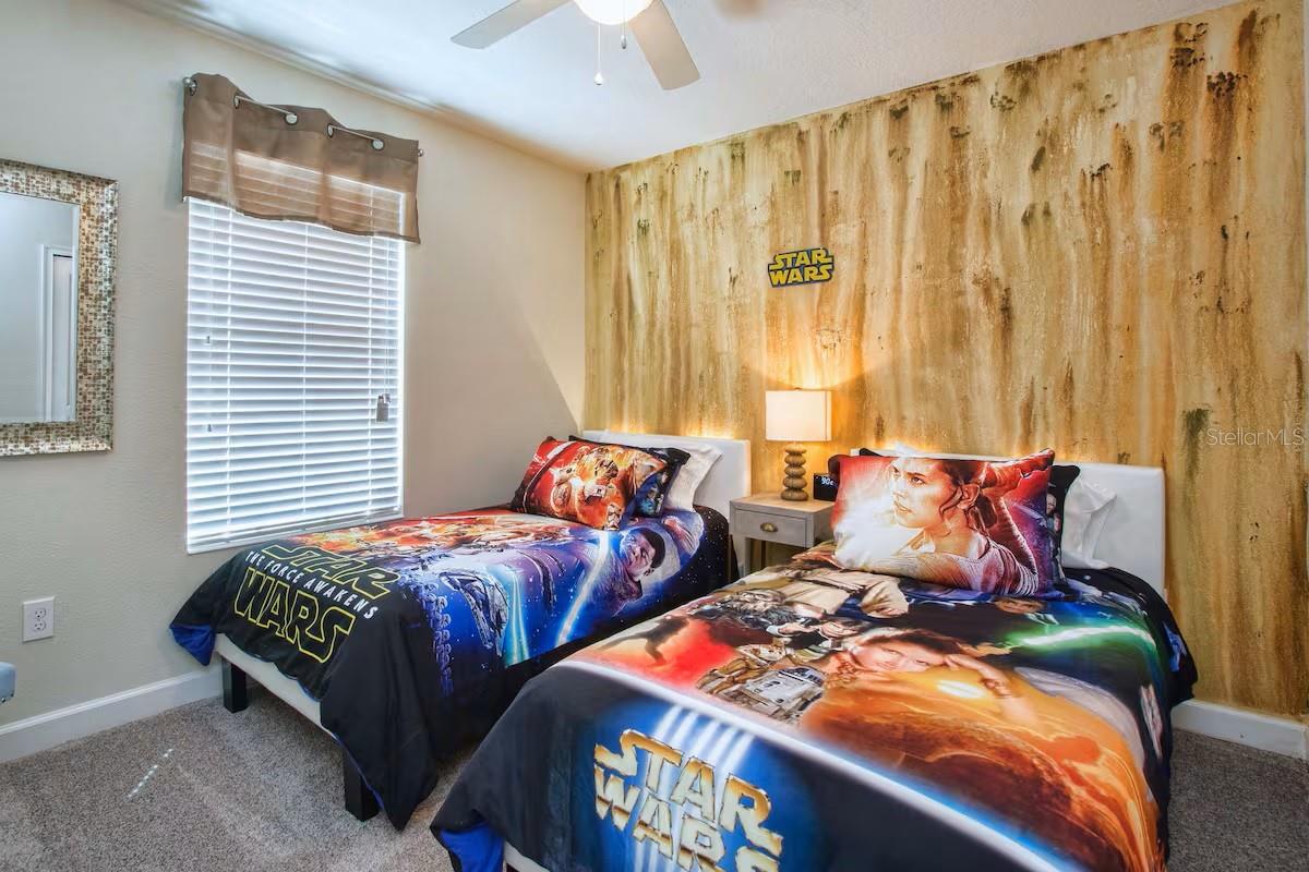 STOREY LAKE - Residential