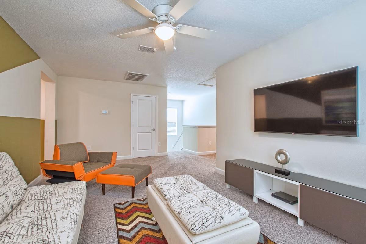 STOREY LAKE - Residential