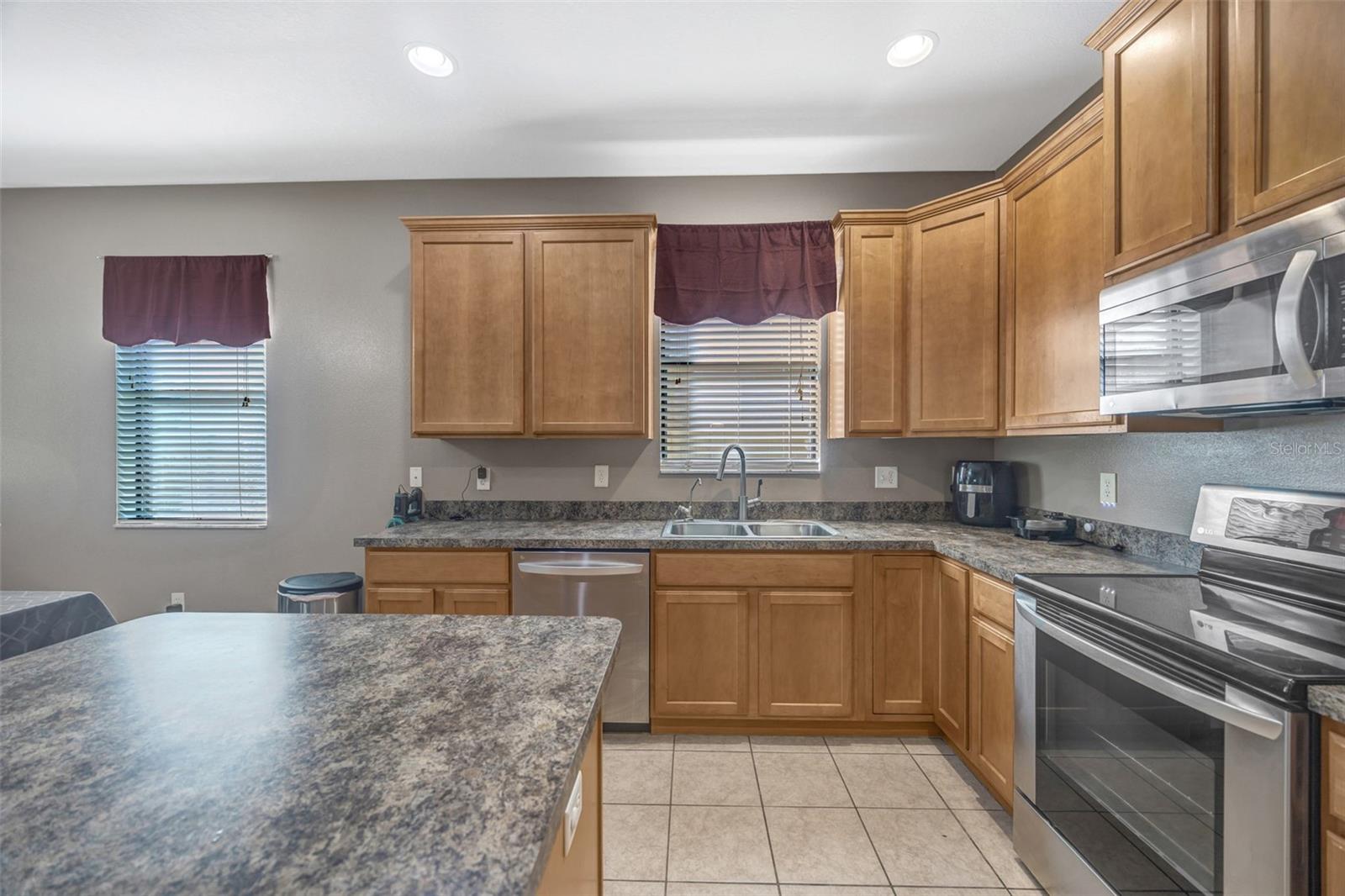 CAMELLIA ESTATES - Residential